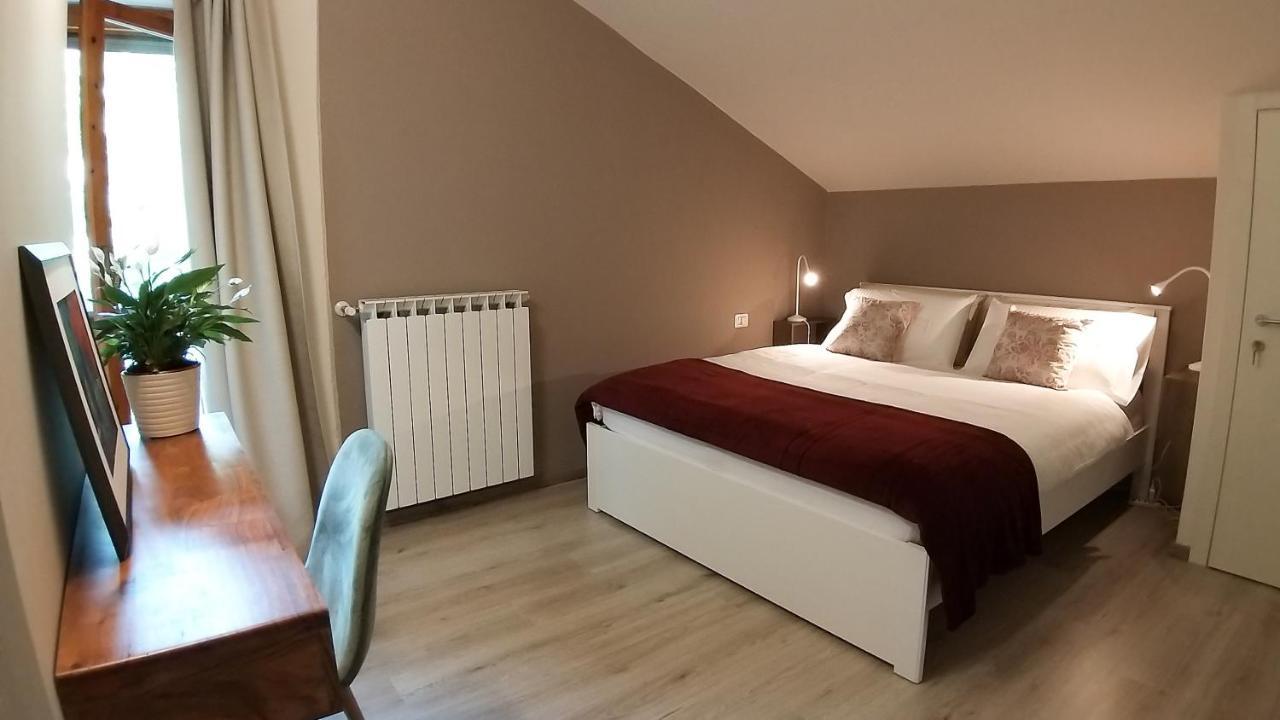 Villa Giuliana B&B 斯卡尔佩里亚 外观 照片