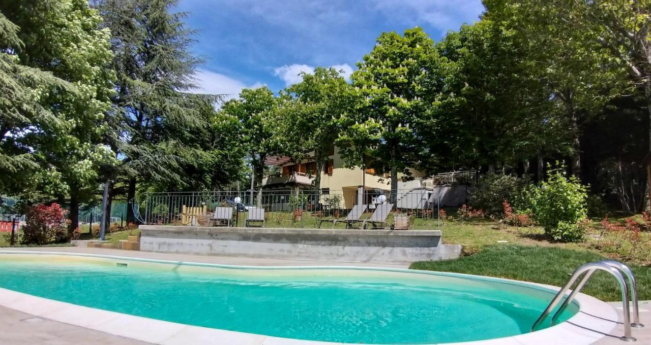 Villa Giuliana B&B 斯卡尔佩里亚 外观 照片