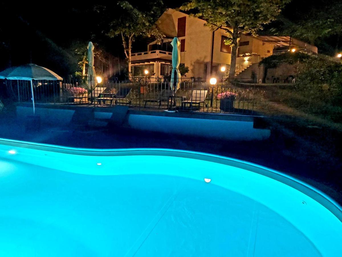 Villa Giuliana B&B 斯卡尔佩里亚 外观 照片